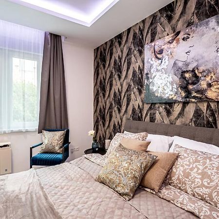 Апартаменти Vidra-Lak With Private Parking Будапешт Екстер'єр фото